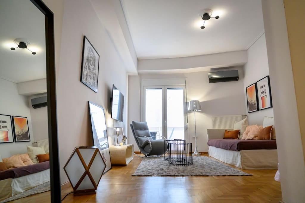 Debonair 1 Bedroom Premium Haven In דירה אתונה