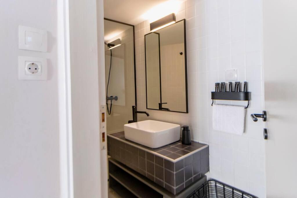 Debonair 1 Bedroom Premium Haven In * Atina